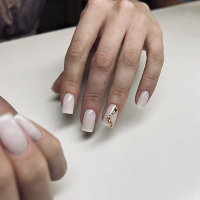 Весеннее обновление: маникюр и педикюр со скидкой до 41% Весеннее обновление: маникюр и педикюр со скидкой до 41%