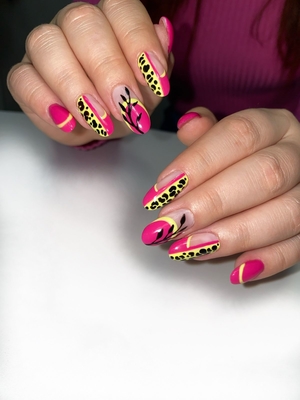 Наведите красоту со скидкой до 48% в салоне красоты «Монталь»!