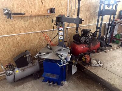 Шиномонтаж на Новомосковском шоссе 60 со скидкой до 33%! Шиномонтаж на Новомосковском шоссе 60 со скидкой до 33%!