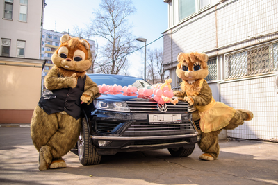 Хомячки спешат с поздравлением: Вас ждёт забавный сюрприз! Хомячки спешат с поздравлением: Вас ждёт забавный сюрприз!